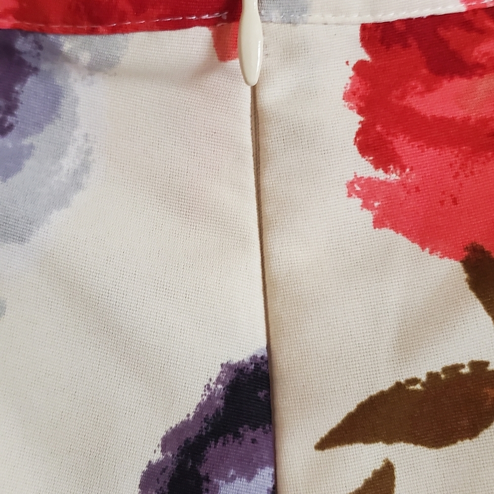Forever 21 Floral Skirt - Picture 3 of 5